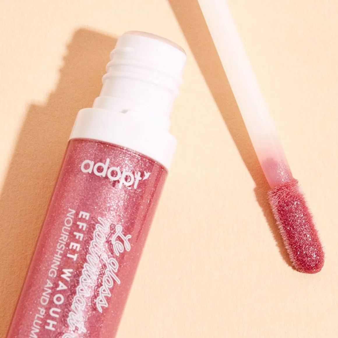 Glittery Lip Gloss With A Wow Effect!