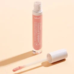 Glittery Lip Gloss With A Wow Effect!