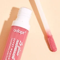 Glittery Lip Gloss With A Wow Effect!